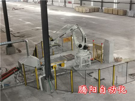 砂漿膩?zhàn)臃廴詣哟a垛機(jī)改善企業(yè)碼垛效果