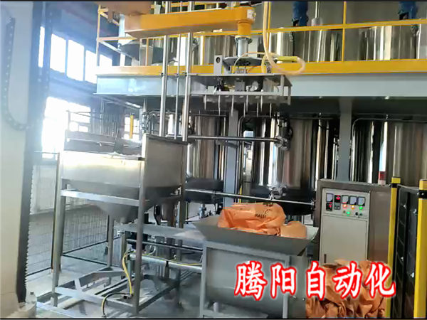 尿素立柱拆包機