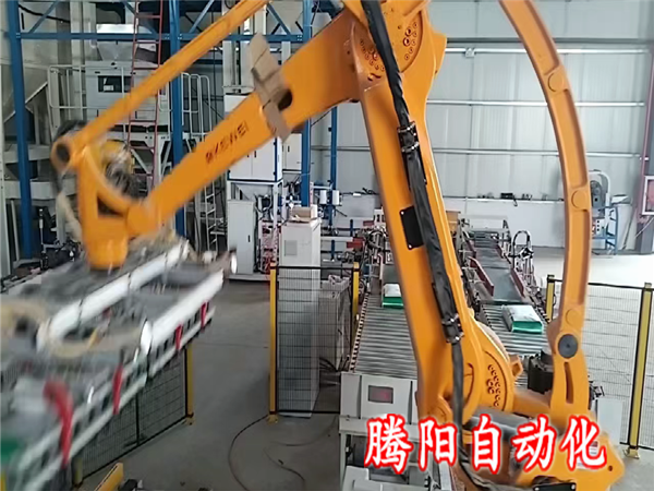 告別傳統(tǒng)堆碼糧食碼垛機(jī)器人倉儲升級新動力